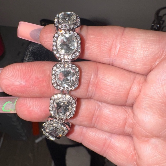 - Stackable Full Crystal 13mm cushion cut with halo Tennis Chain Bracelet
… - Picture 3 of 13